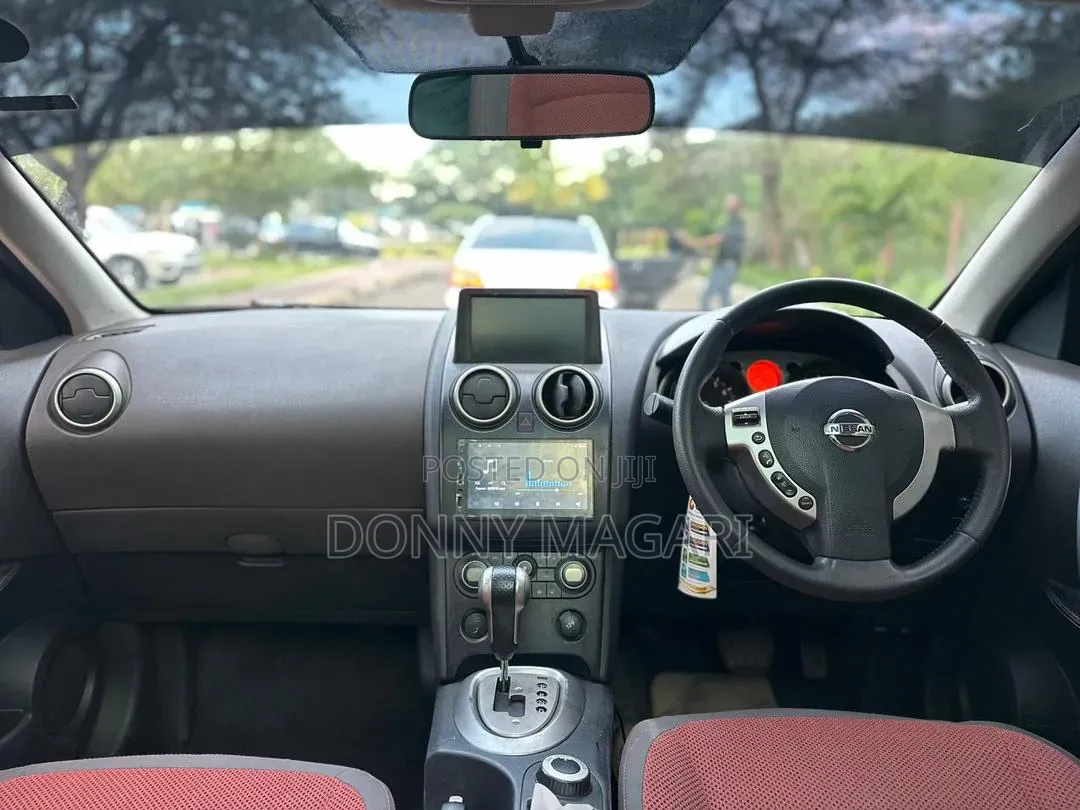 Nissan Dualis 2009 Orange