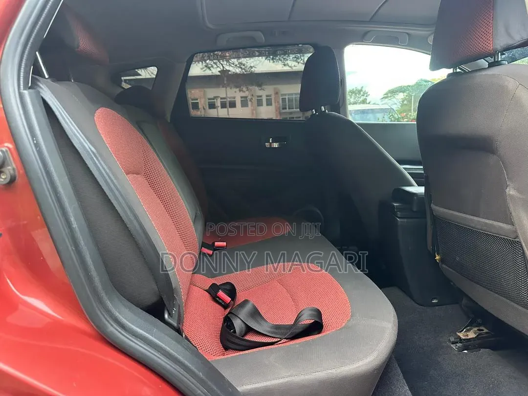 Nissan Dualis 2009 Orange