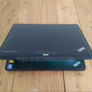 Laptop Lenovo ThinkPad X131e 4GB Intel HDD 320GB