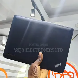 Laptop Lenovo ThinkPad X131e 4GB Intel HDD 320GB