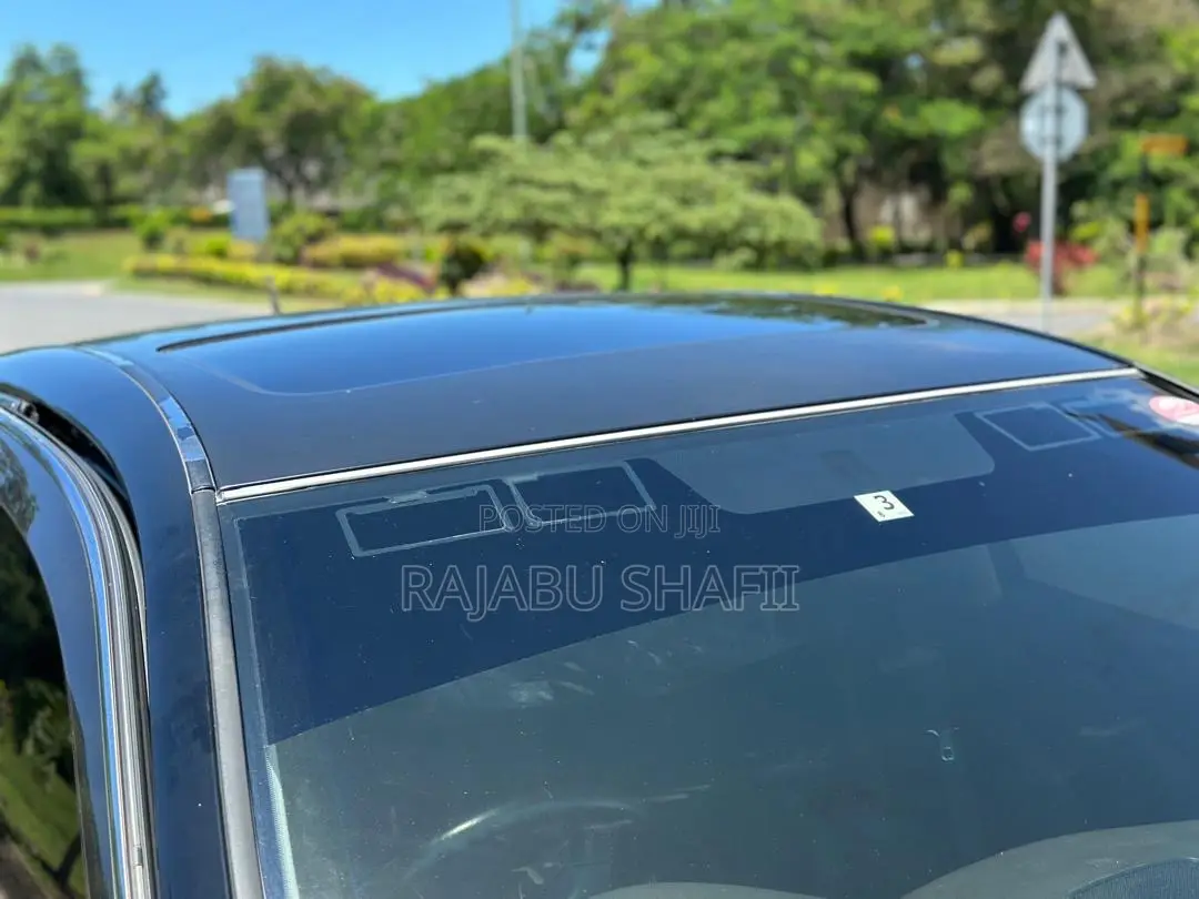 Toyota Crown Royale 2005 Black