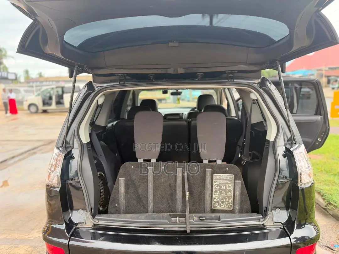 Mitsubishi Outlander 2011 Black