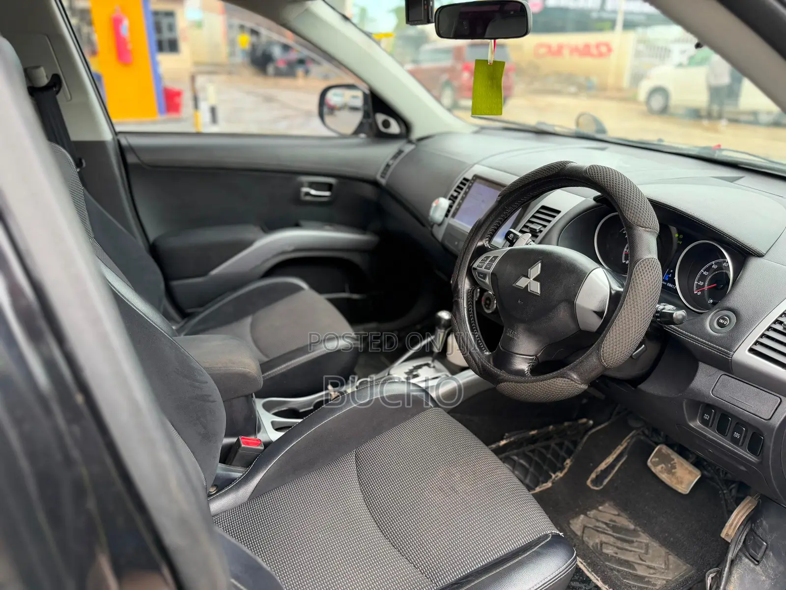 Mitsubishi Outlander 2011 Black
