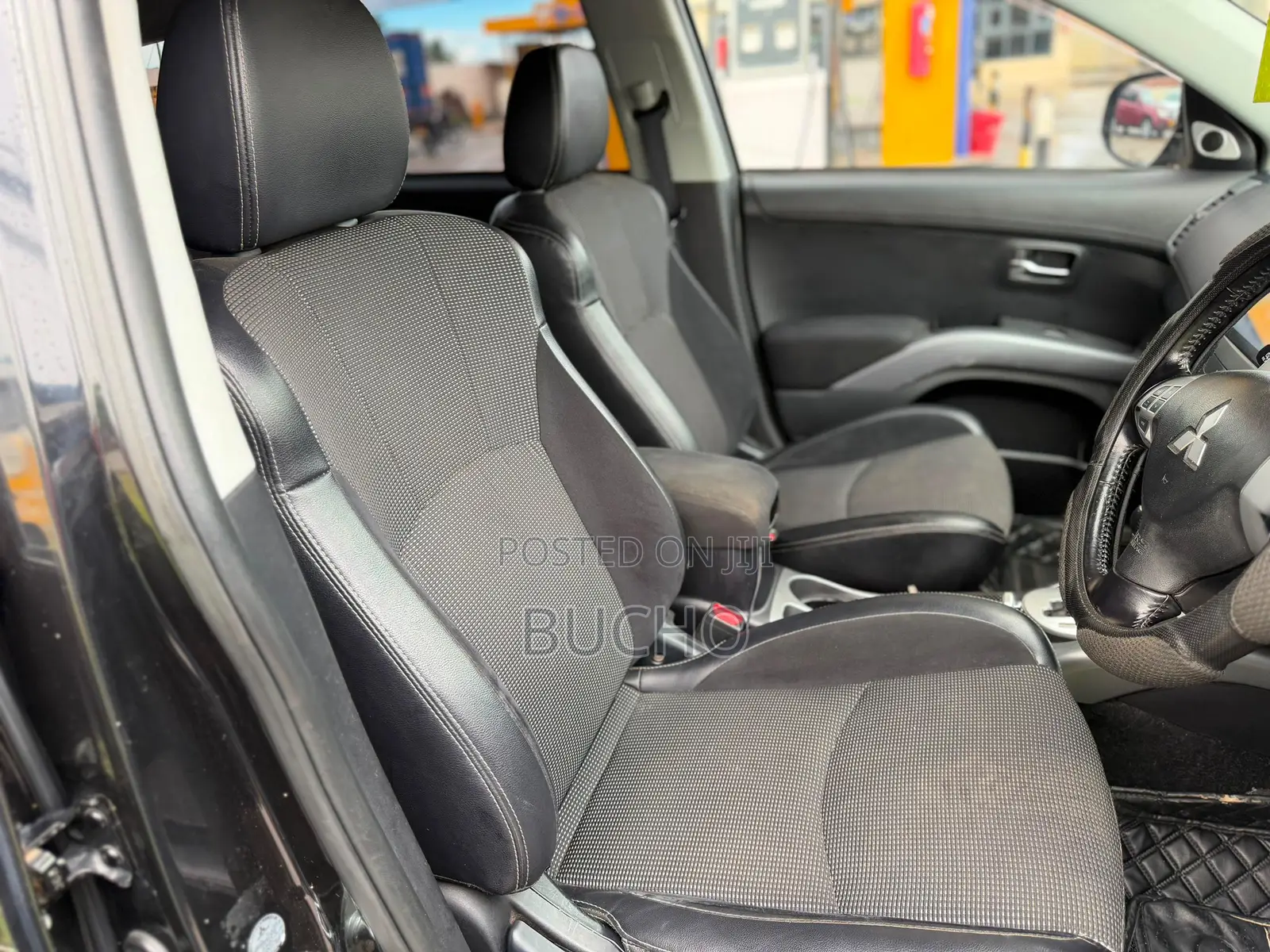 Mitsubishi Outlander 2011 Black