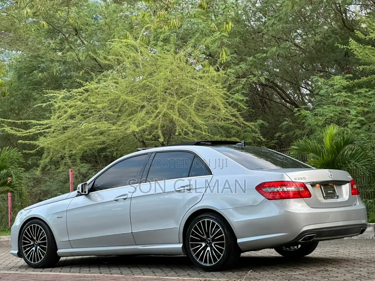 Mercedes-Benz E250 2011 Silver