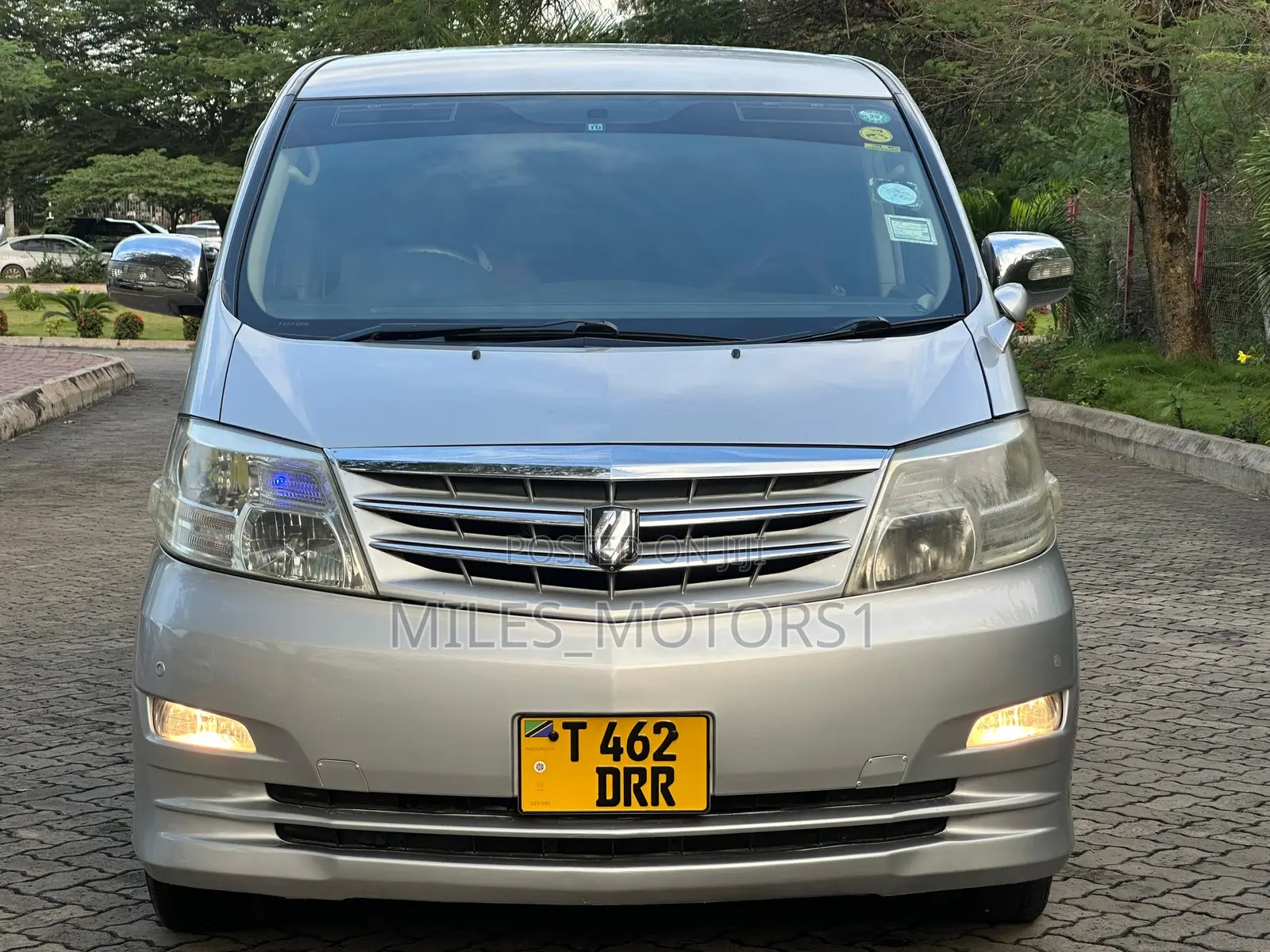 Toyota Alphard 2006 Silver