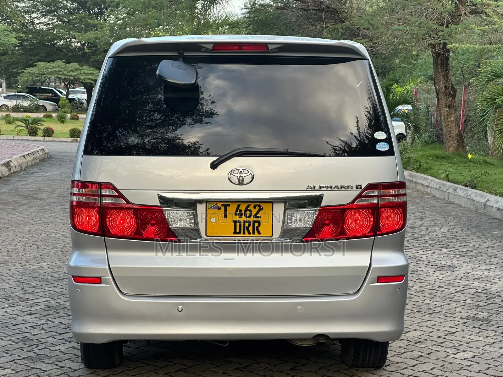 Toyota Alphard 2006 Silver