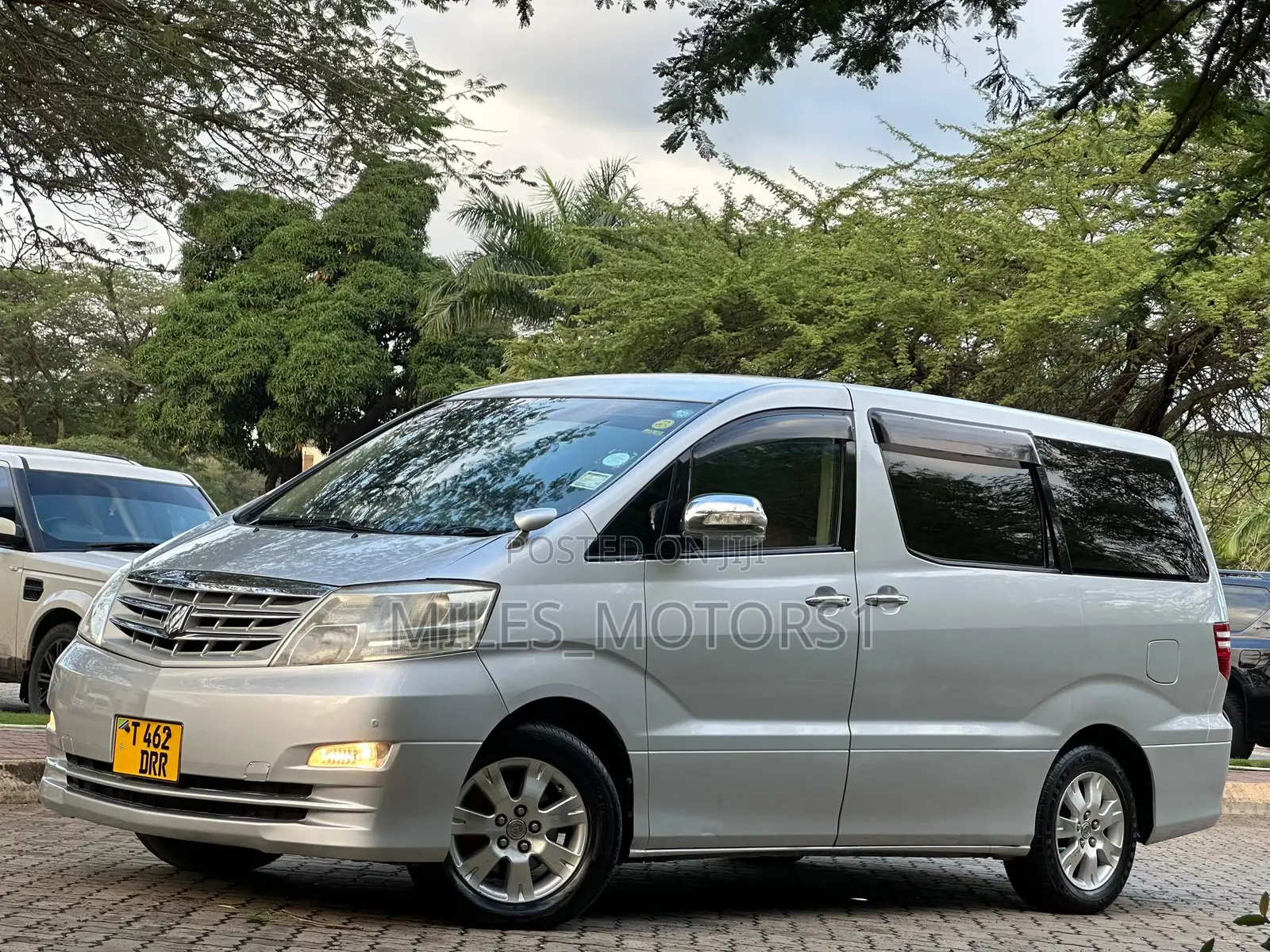 Toyota Alphard 2006 Silver