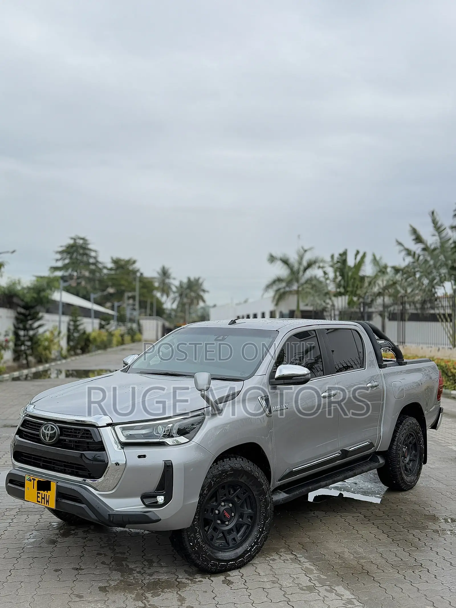 Toyota Hilux 2022 Silver