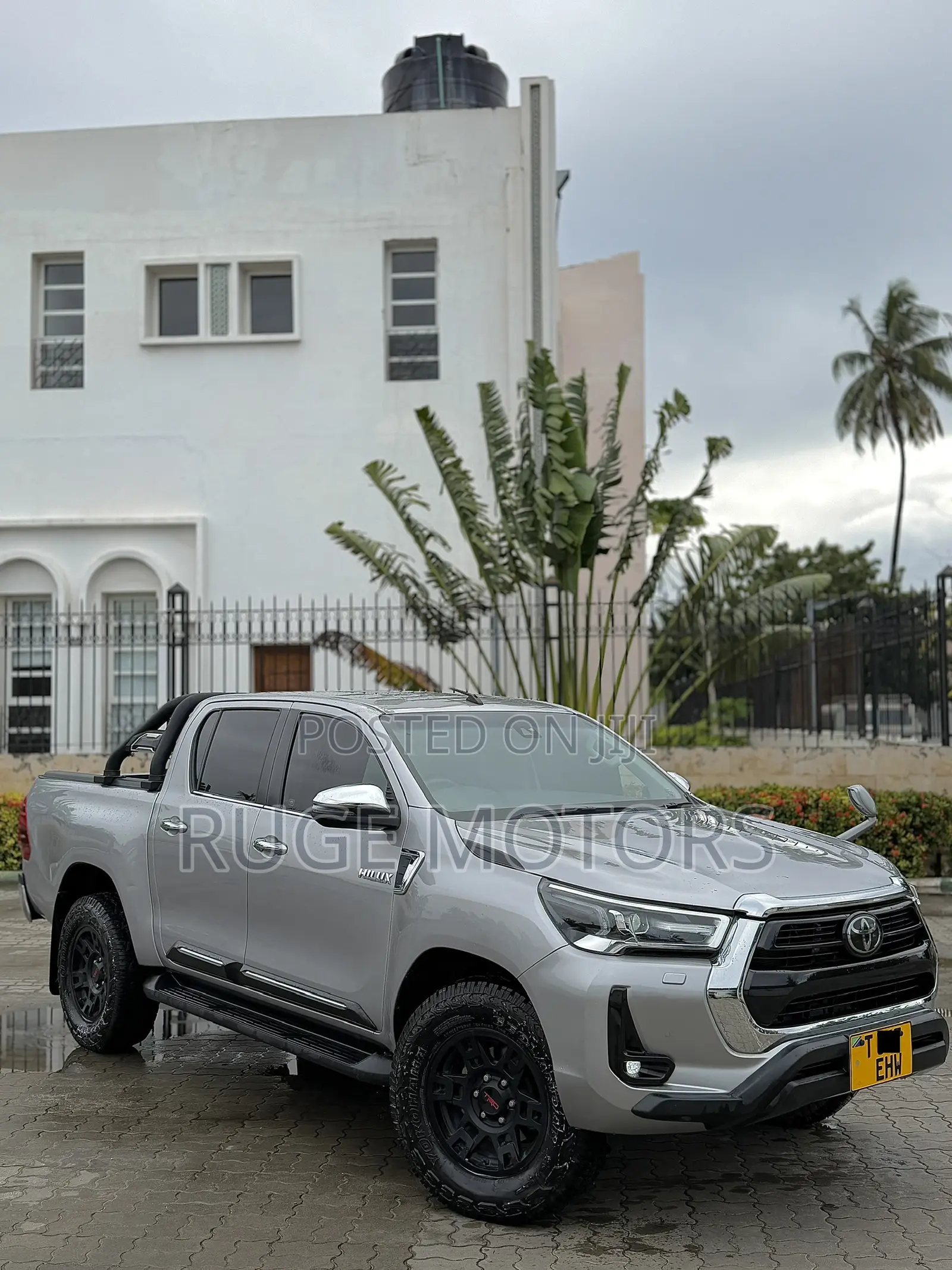 Toyota Hilux 2022 Silver