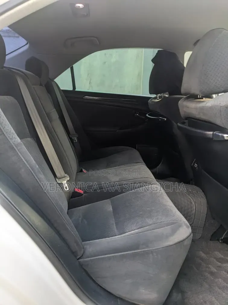 Toyota Crown 2007 White