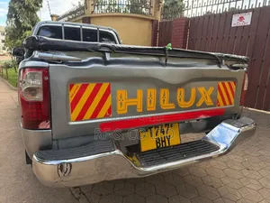 Toyota Hilux 1998 Beige