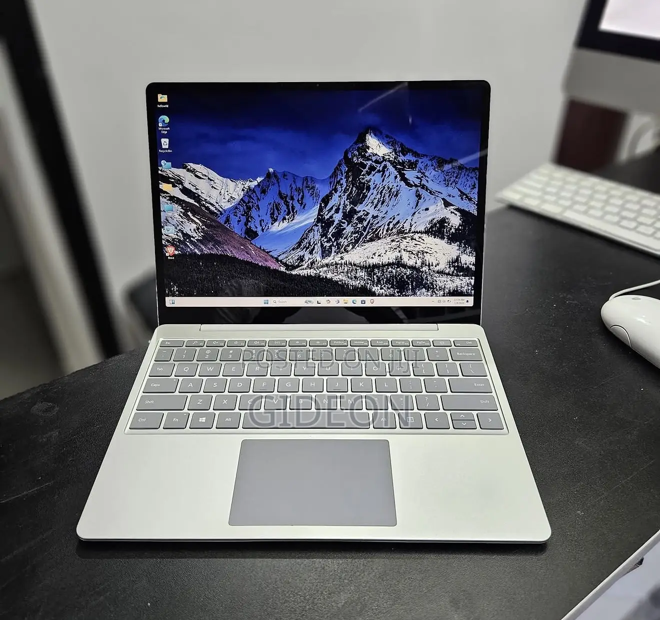 Laptop Microsoft Surface Go 8GB Intel Core i5 SSD 256GB