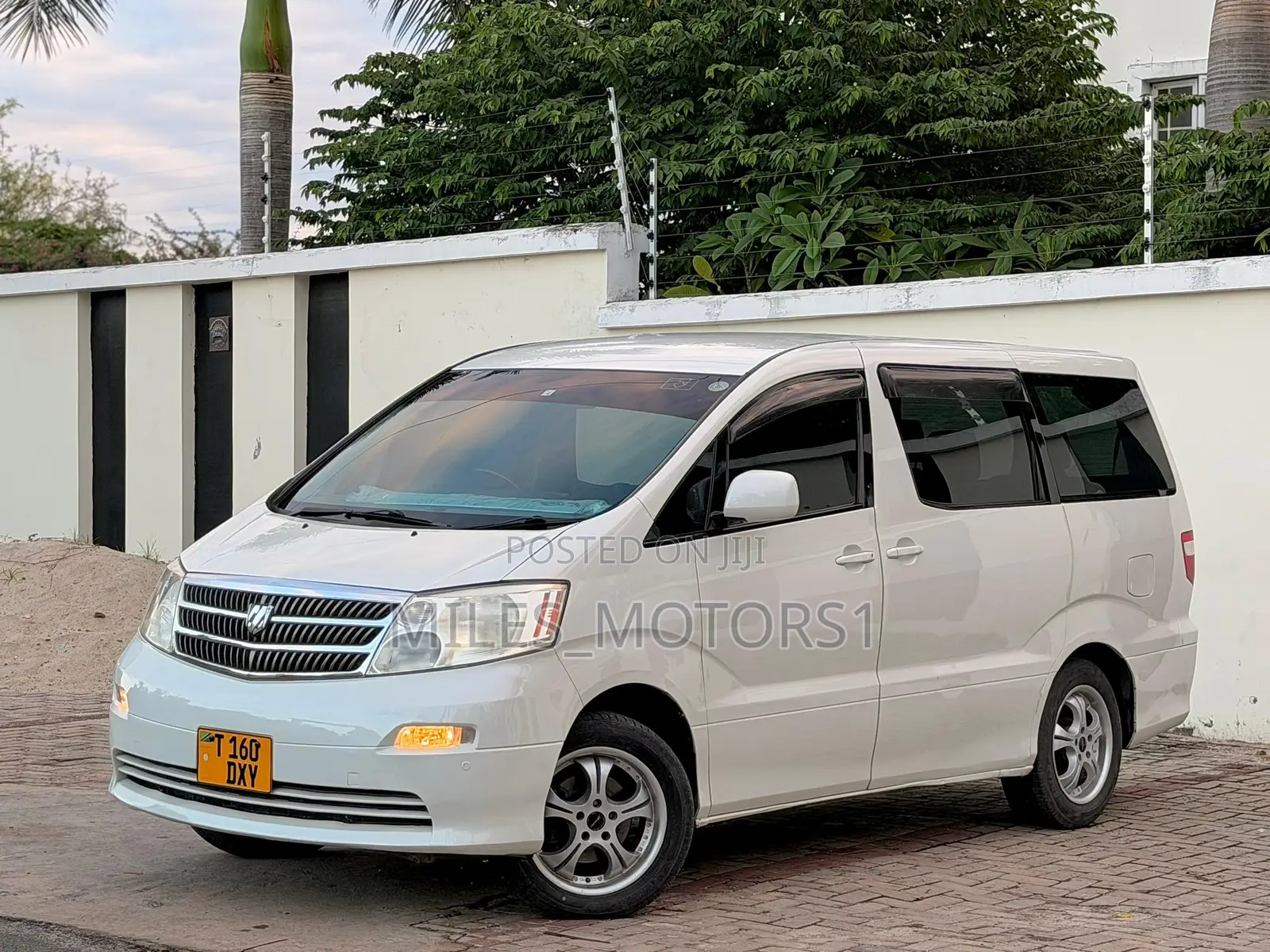 Toyota Alphard 2005 White