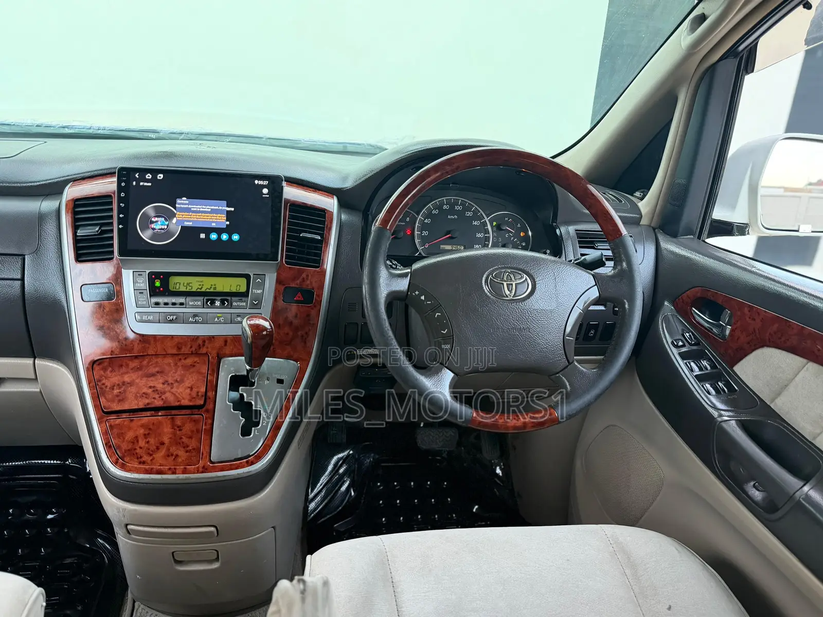 Toyota Alphard 2005 White