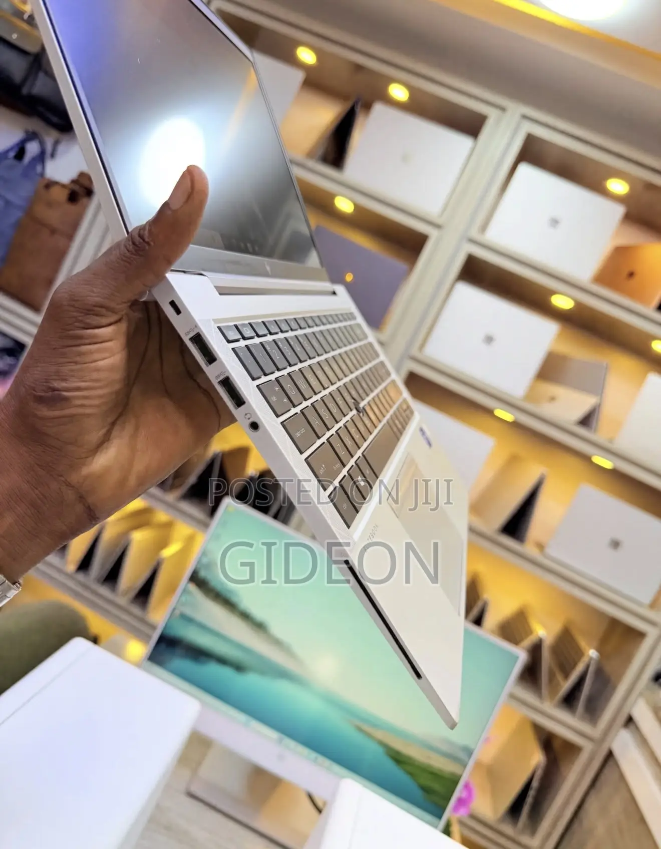 Laptop HP EliteBook 830 G8 16GB Intel Core i7 SSD 512GB