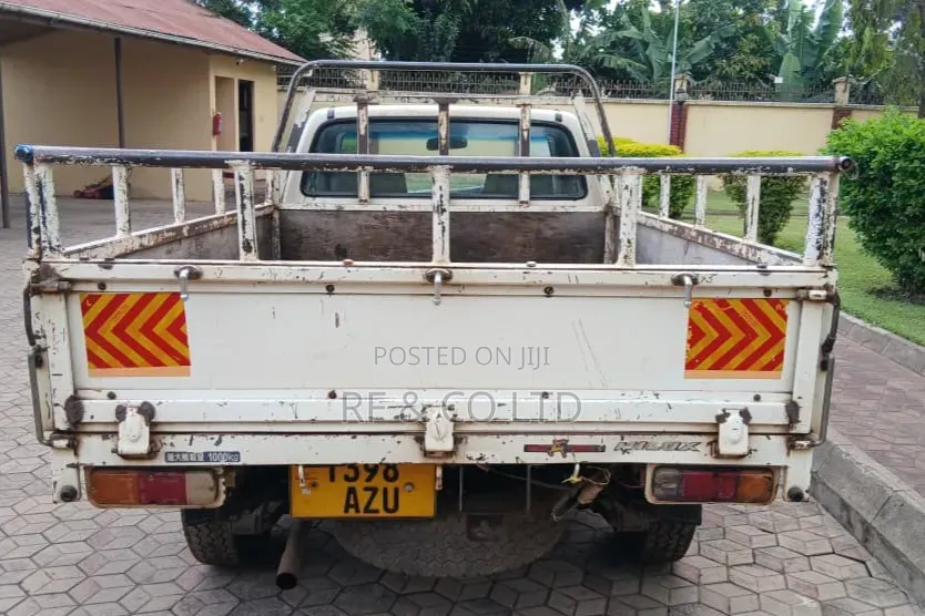 Toyota Hilux 1998 Beige
