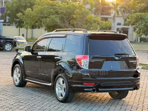 Subaru Forester 2010 Black