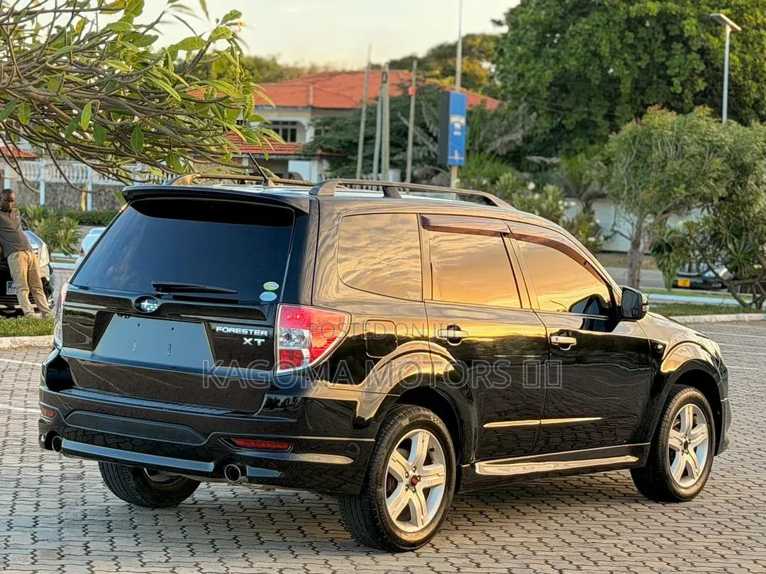Subaru Forester 2010 Black