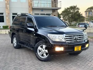 Toyota Land Cruiser 2010 Black