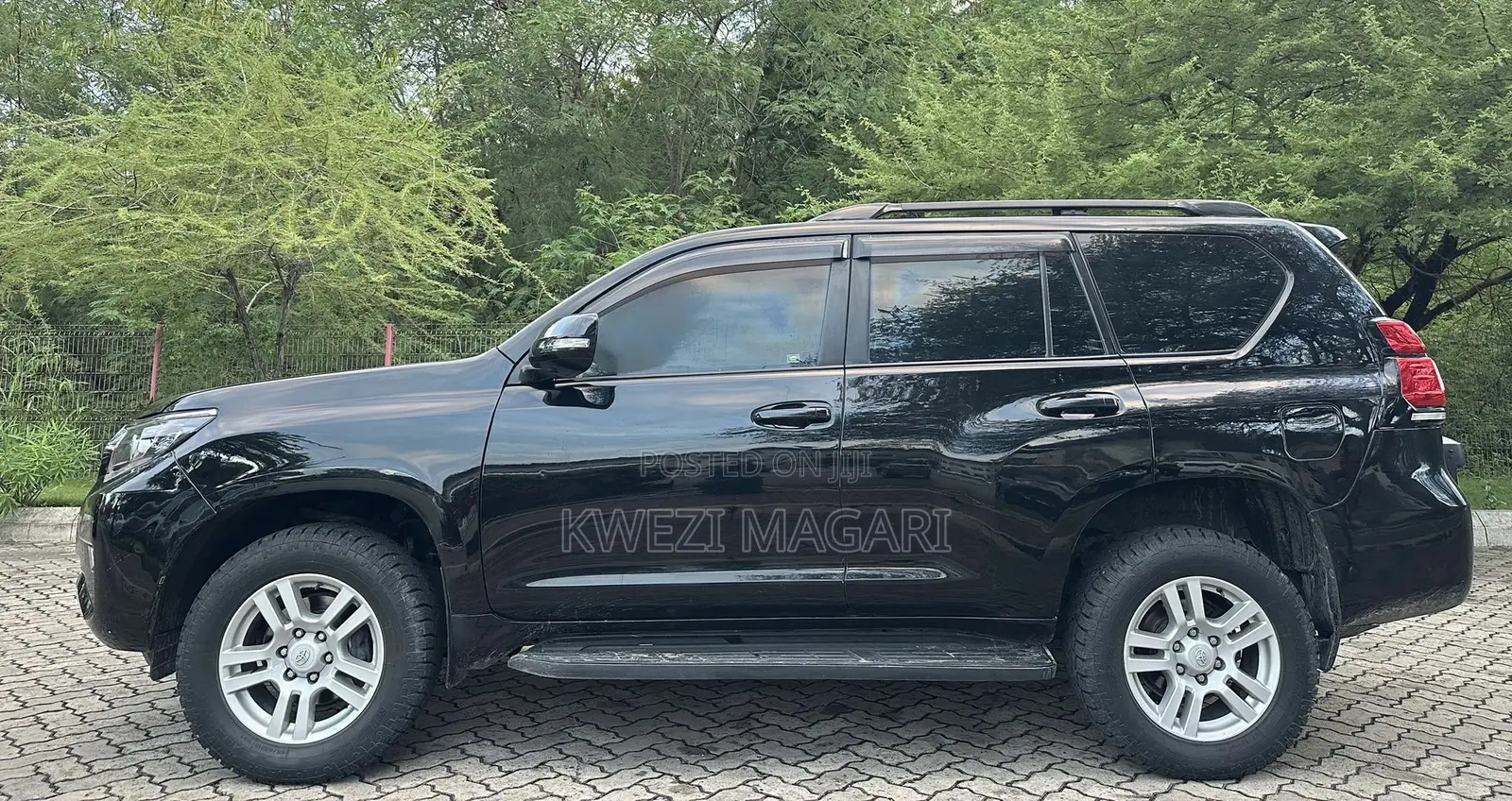 Toyota Land Cruiser Prado 2020 Black