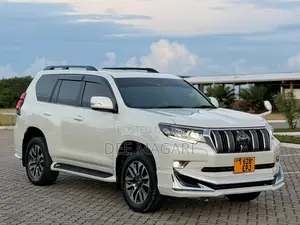 Toyota Land Cruiser Prado 2022 White