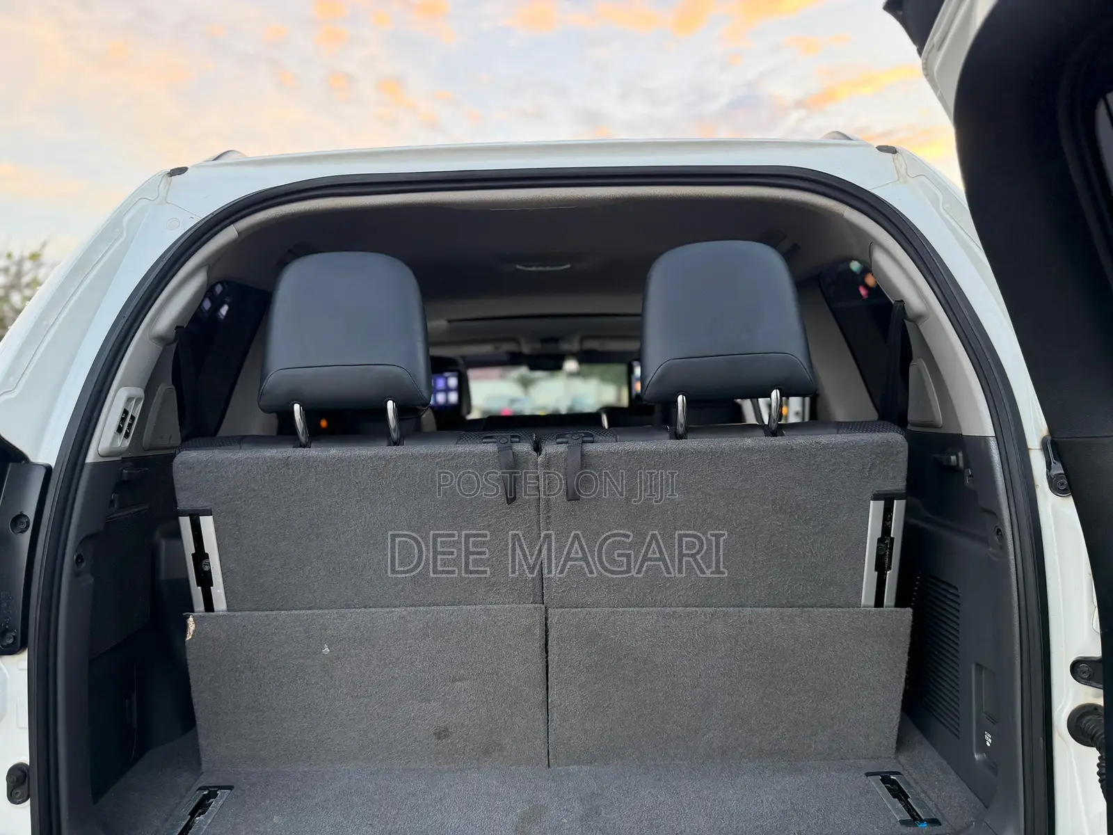 Toyota Land Cruiser Prado 2022 White