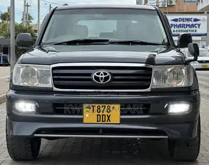Toyota Land Cruiser 2005 Black