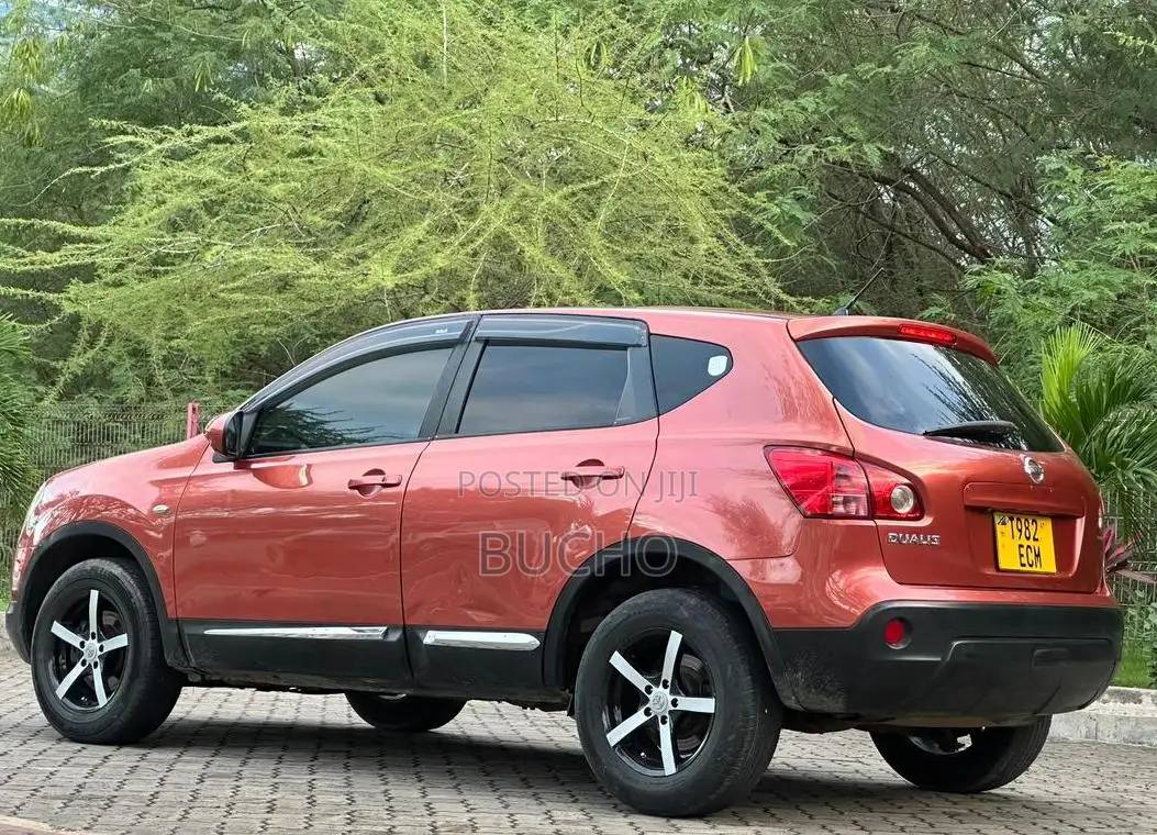 Nissan Dualis 2009 Maroon