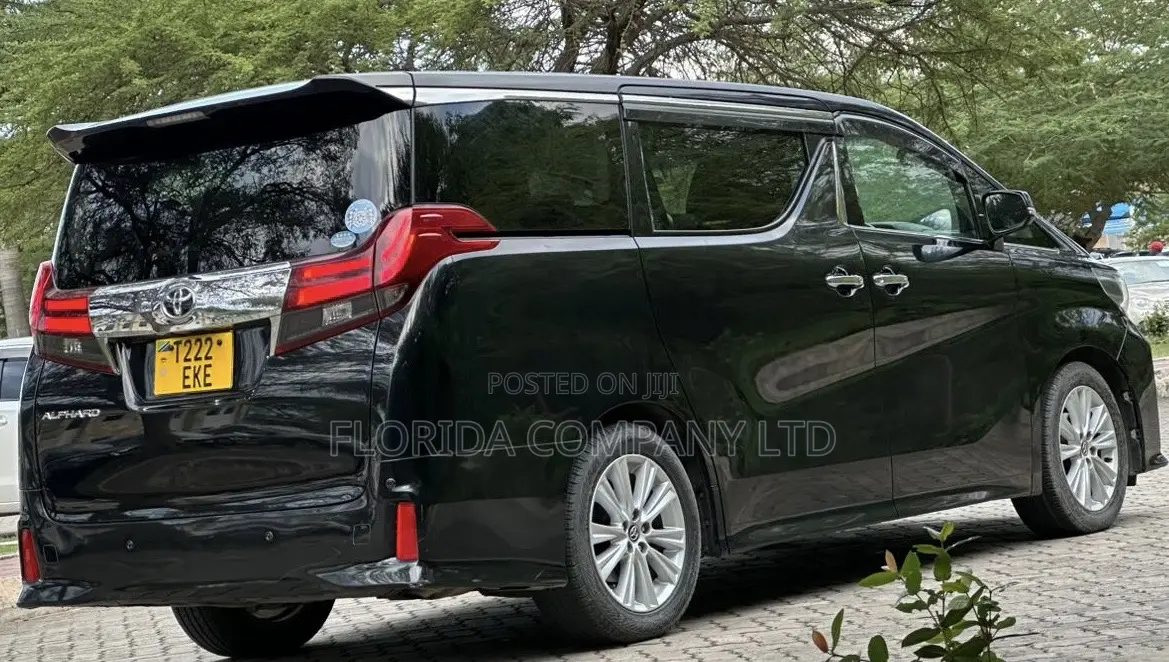 Toyota Alphard 2016 Black