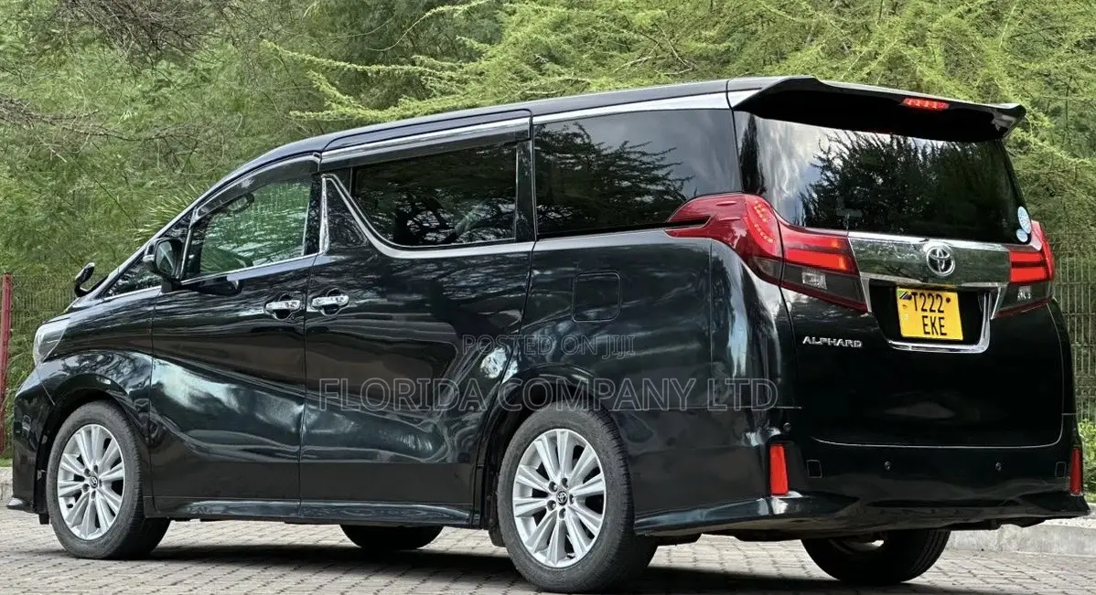 Toyota Alphard 2016 Black