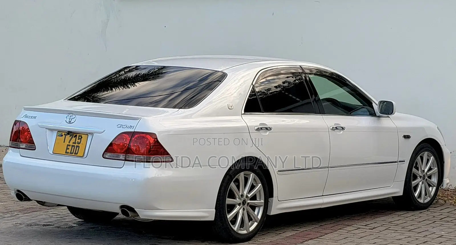 Toyota Crown Royale 2005 White