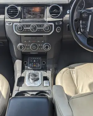 Land Rover Discovery 2015
