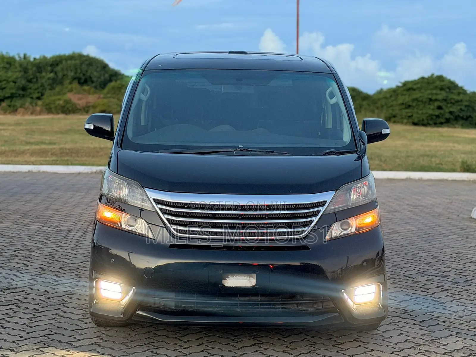Toyota Vellfire 2009 Black