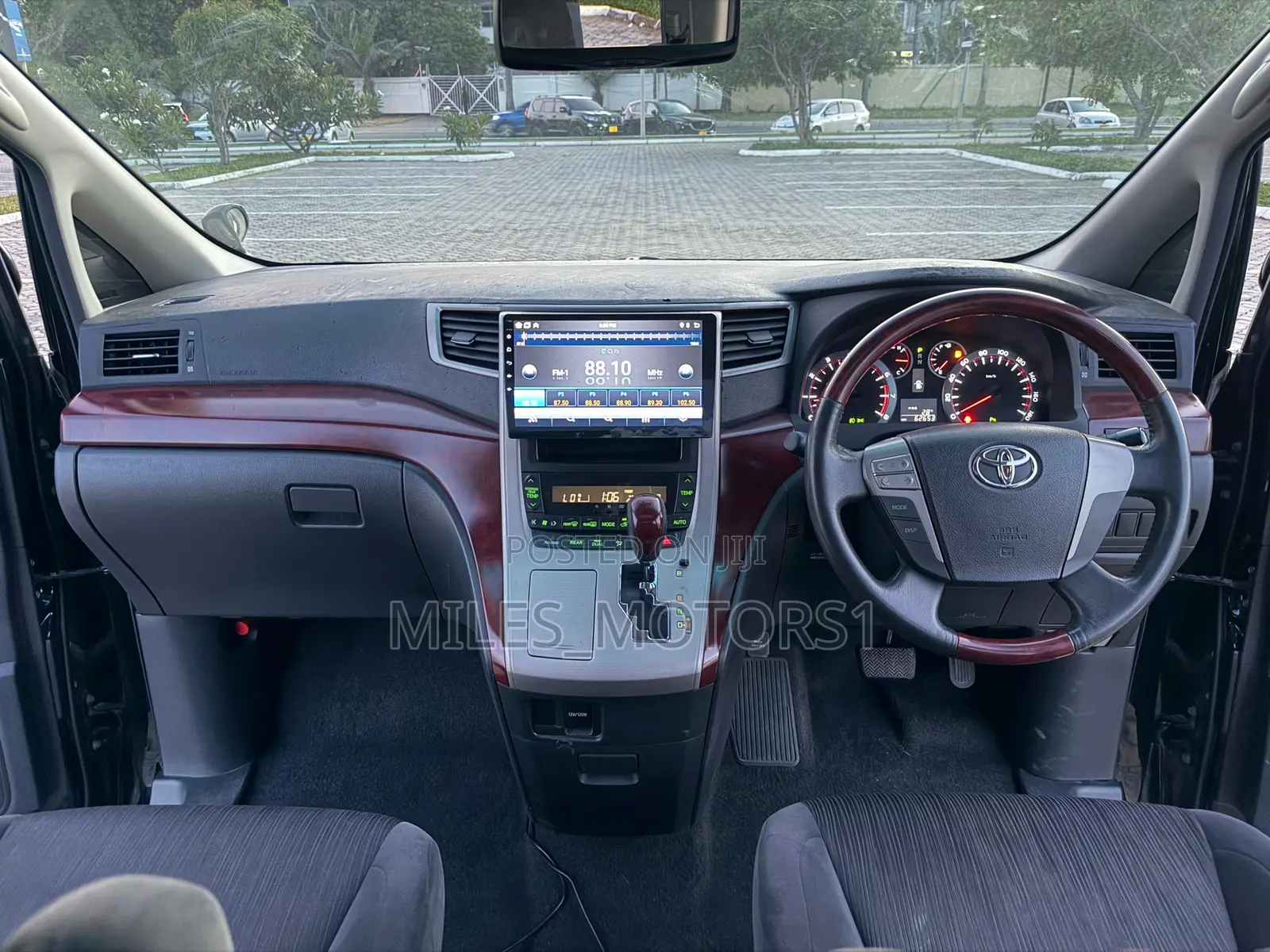Toyota Vellfire 2009 Black