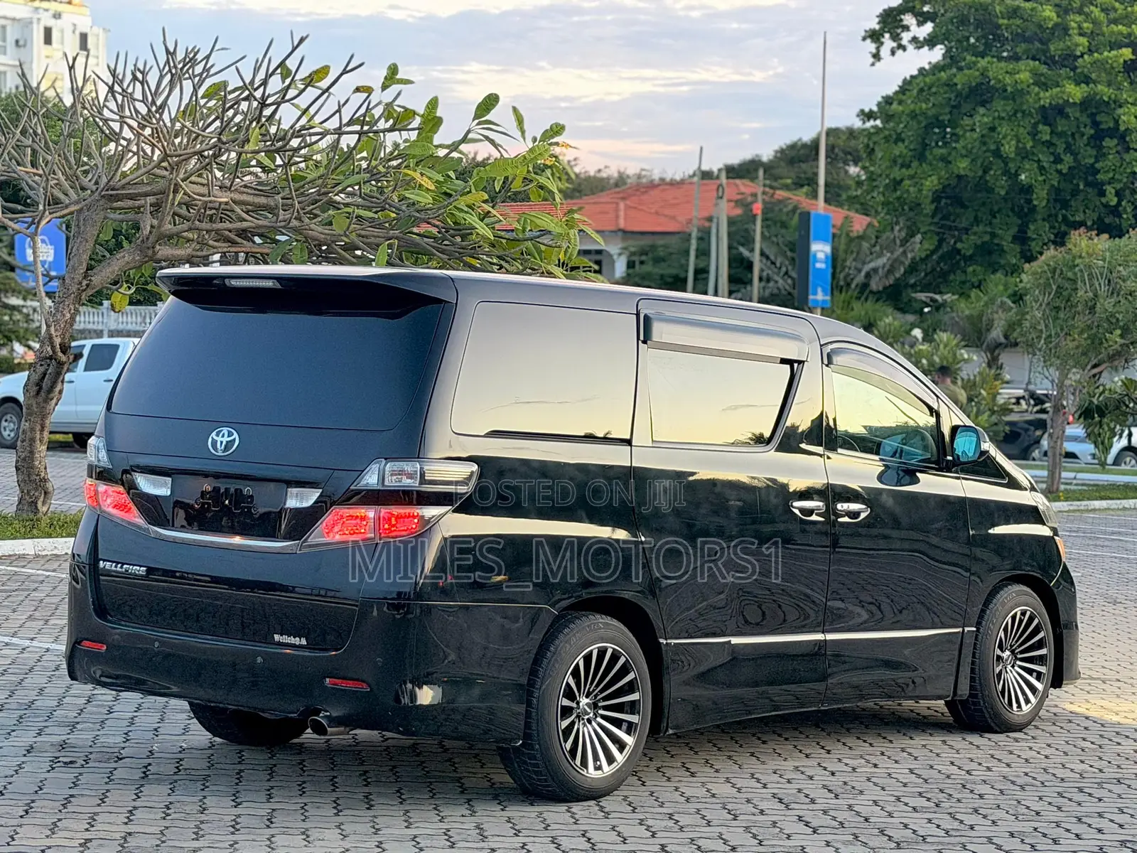 Toyota Vellfire 2009 Black