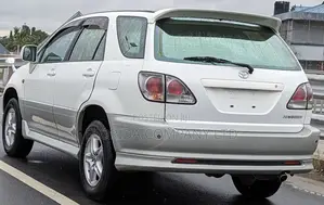 Toyota Harrier 2000 White