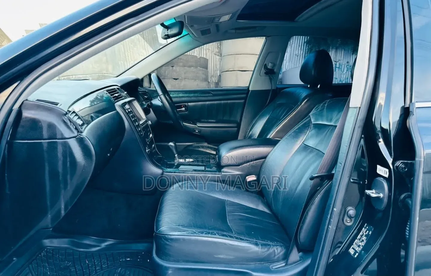 Toyota Crown 2006 Black