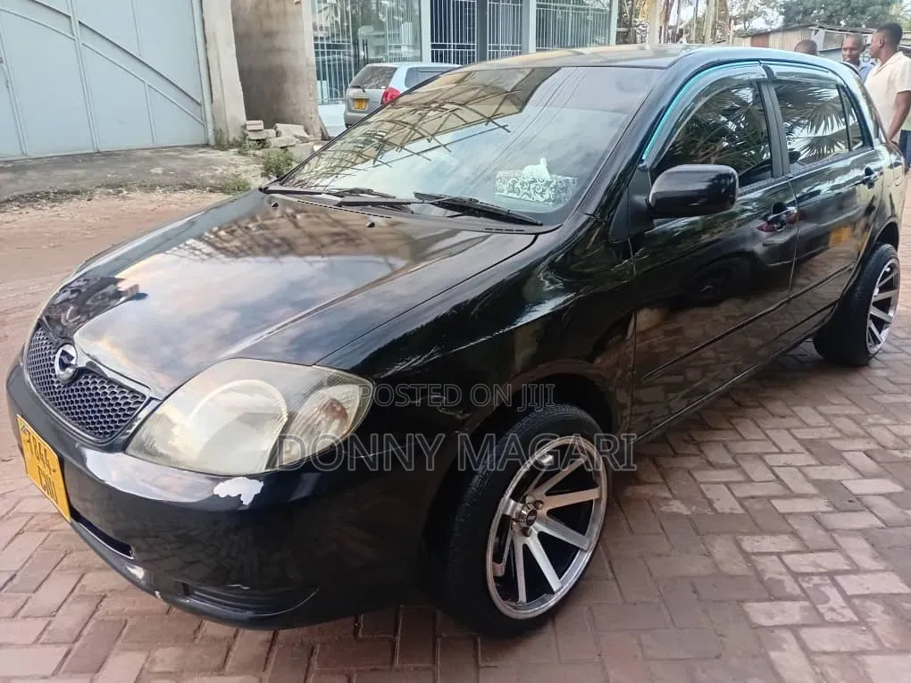 Toyota Corolla RunX 2005 Black