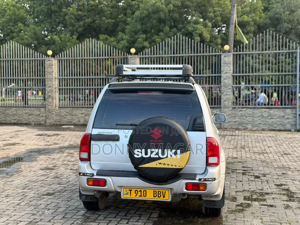 Suzuki Escudo 2005 Silver
