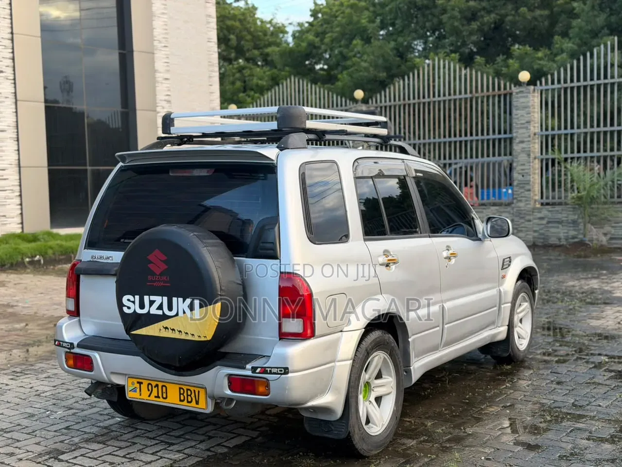 Suzuki Escudo 2005 Silver