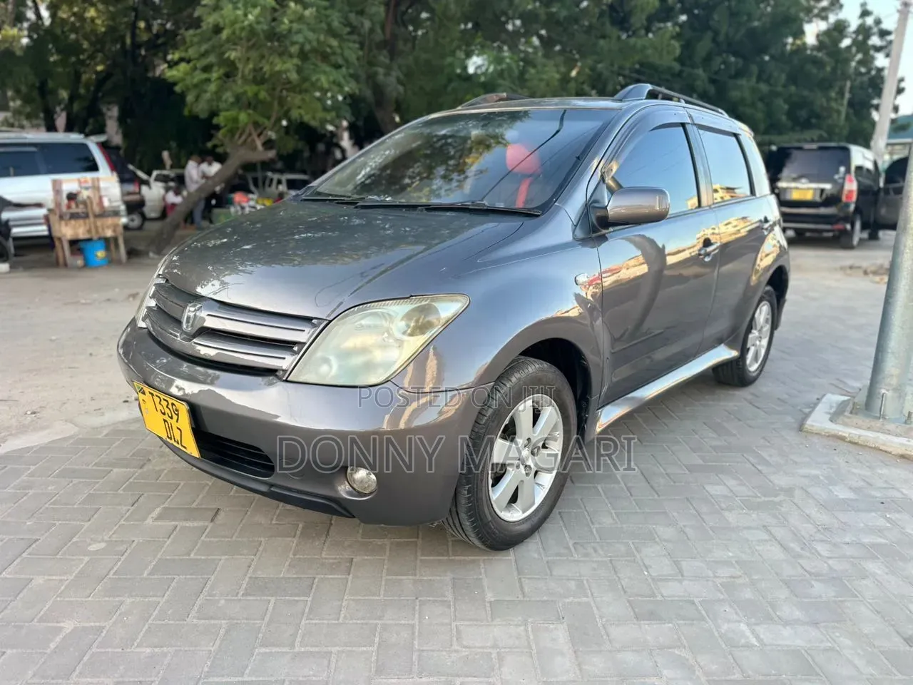 Toyota IST 2004 Gray