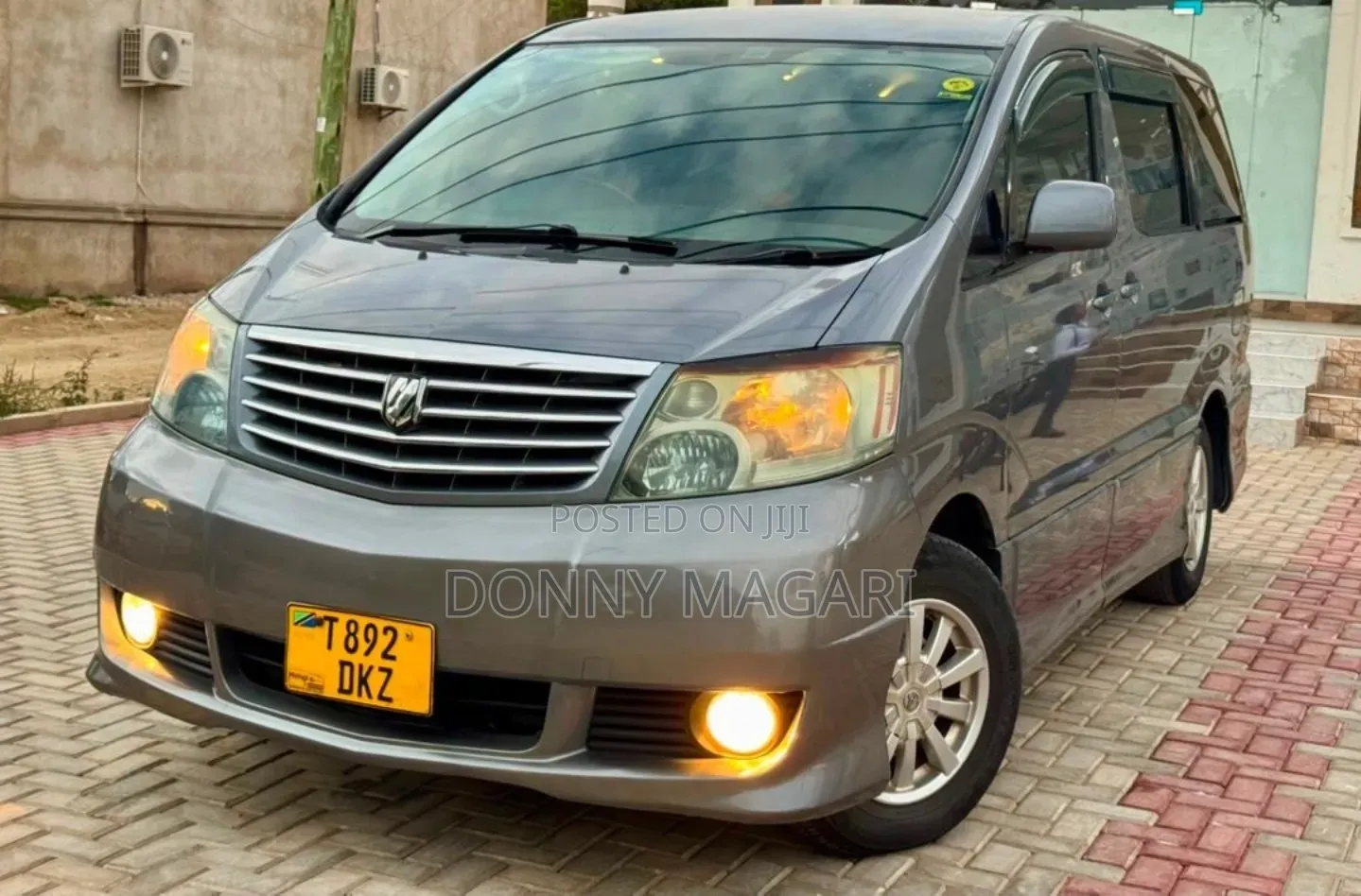 Toyota Alphard 2004 Gray
