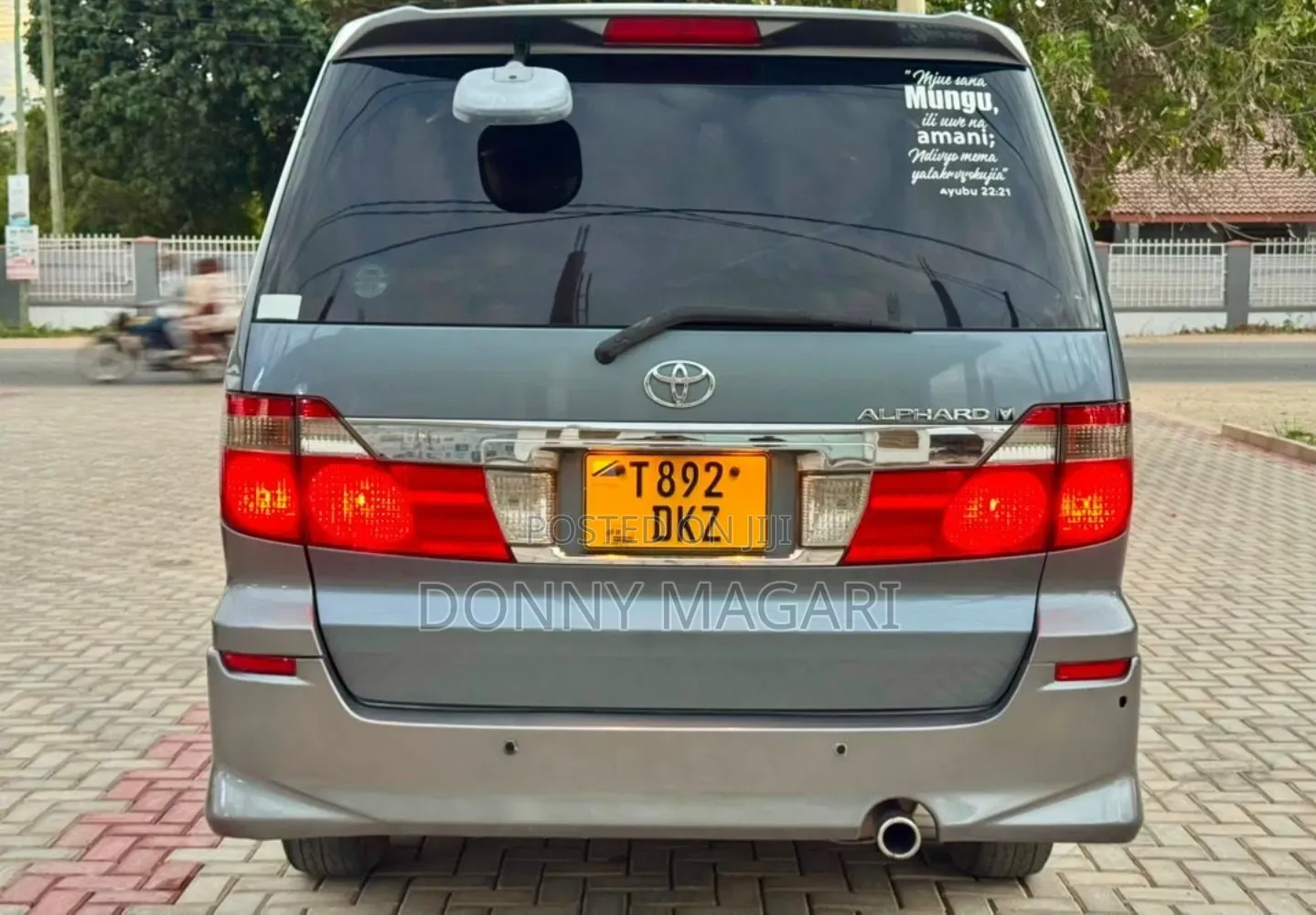 Toyota Alphard 2004 Gray