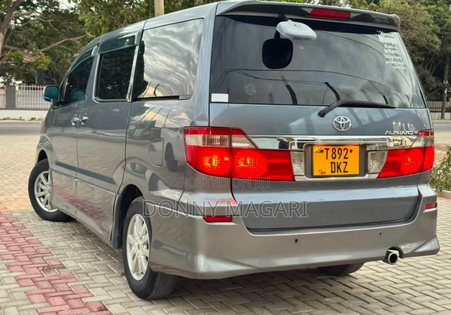 Toyota Alphard 2004 Gray