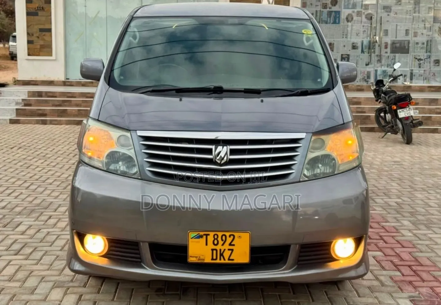 Toyota Alphard 2004 Gray