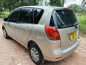 Toyota Corolla Spacio 2006 Gold