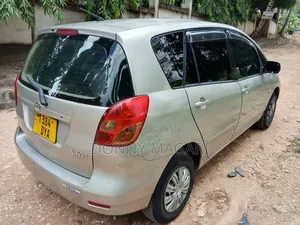 Toyota Corolla Spacio 2006 Gold