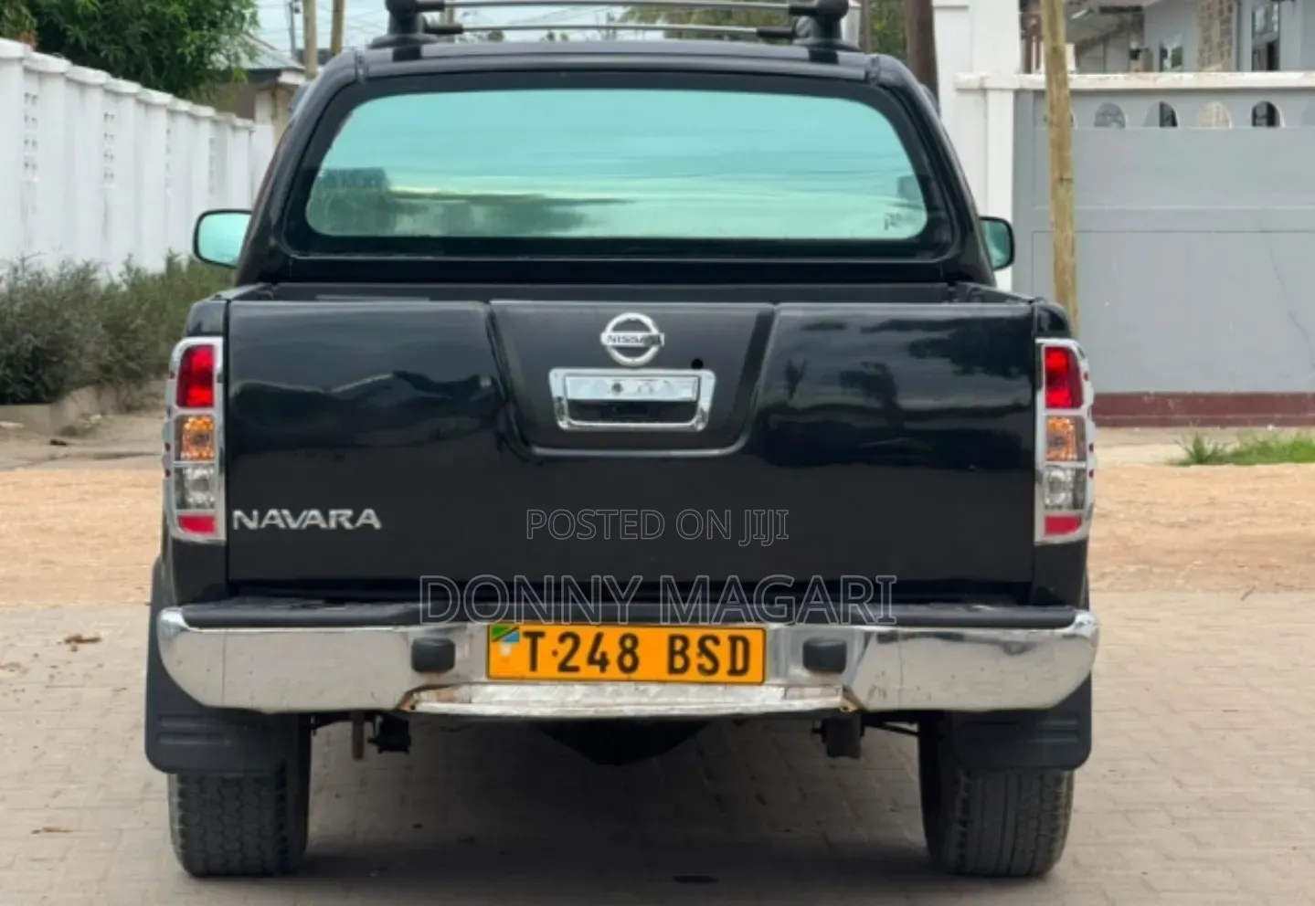 Nissan Navara 2005 Black