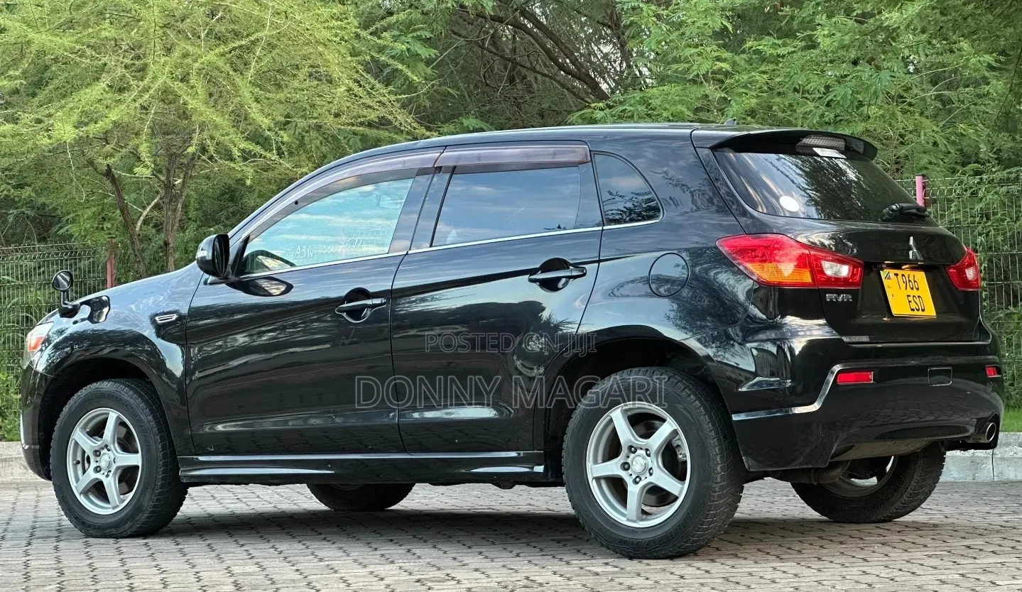 Mitsubishi RVR 2010 Black